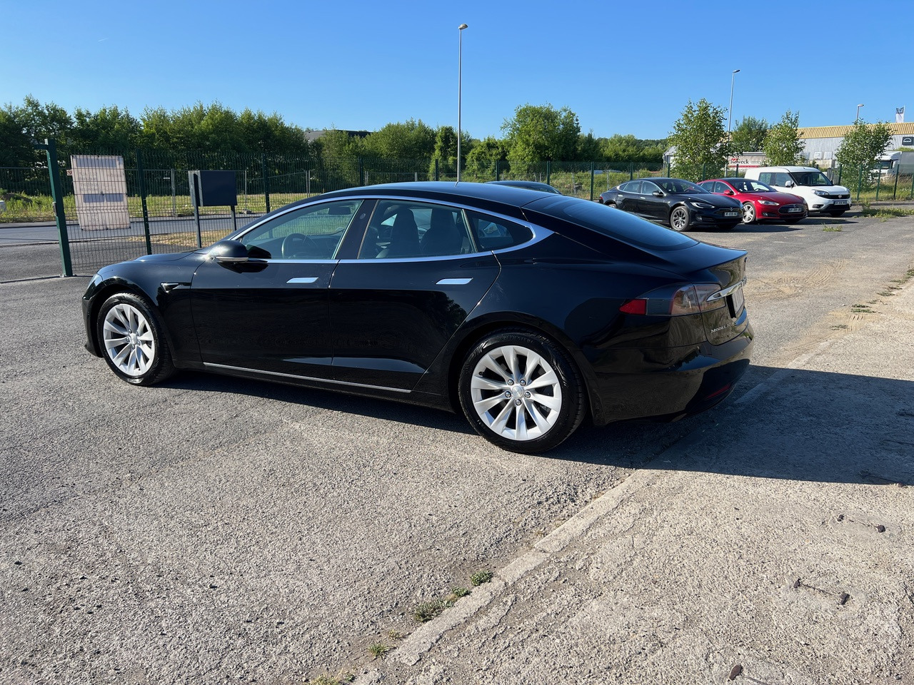 TESLA Model S 75D – PANO – Phase 2 - Sedan: foto 2 TESLA Model S 75D – PANO – Phase 2 - Sedan: foto 2