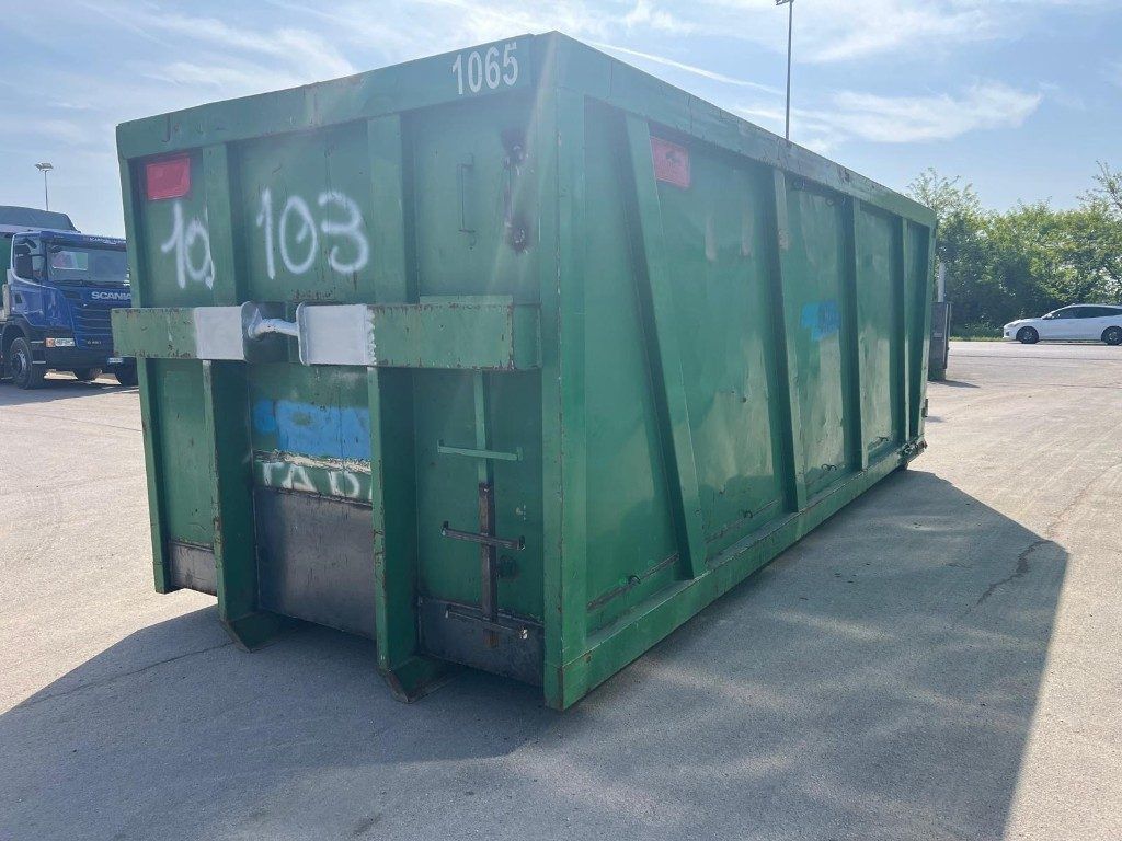 CONTAINER SCARRABILE USATO A CIELO APERTO - Contenedor de gancho: foto 1 CONTAINER SCARRABILE USATO A CIELO APERTO - Contenedor de gancho: foto 1