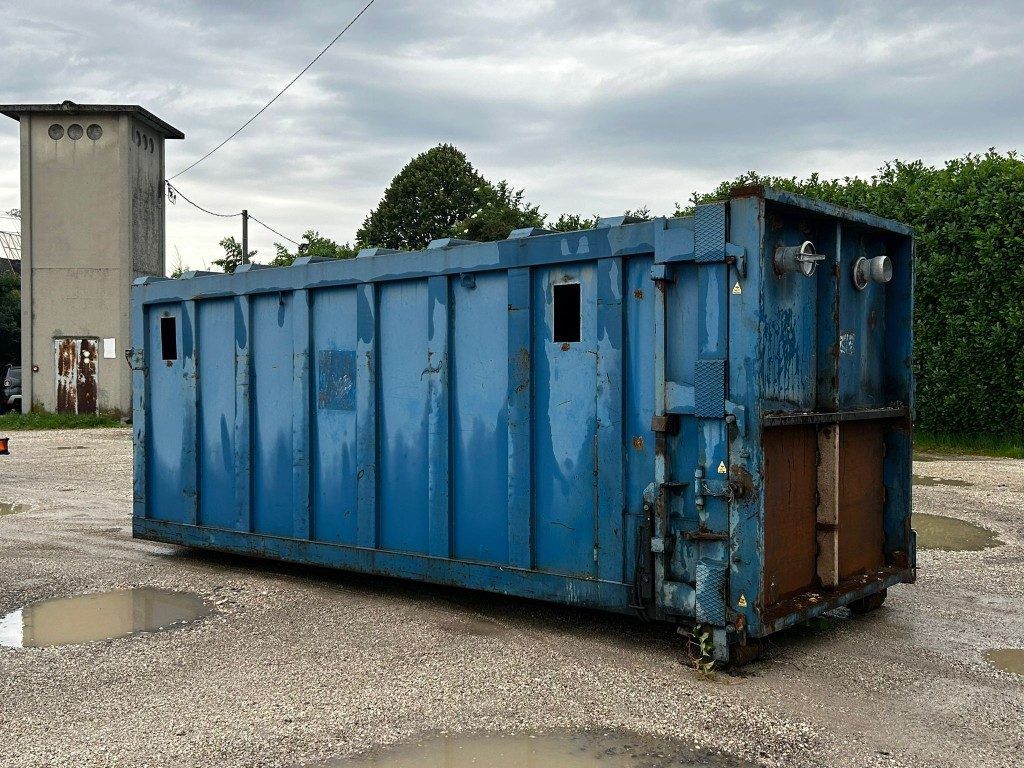 CONTAINER SCARRABILE USATO PER SEGATURA - Contenedor de gancho: foto 3 CONTAINER SCARRABILE USATO PER SEGATURA - Contenedor de gancho: foto 3