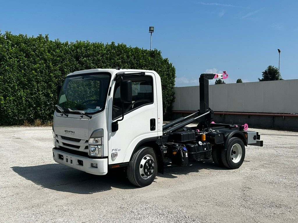 ISUZU P75 NUOVO SCARRABILE - Multibasculante camión: foto 1 ISUZU P75 NUOVO SCARRABILE - Multibasculante camión: foto 1