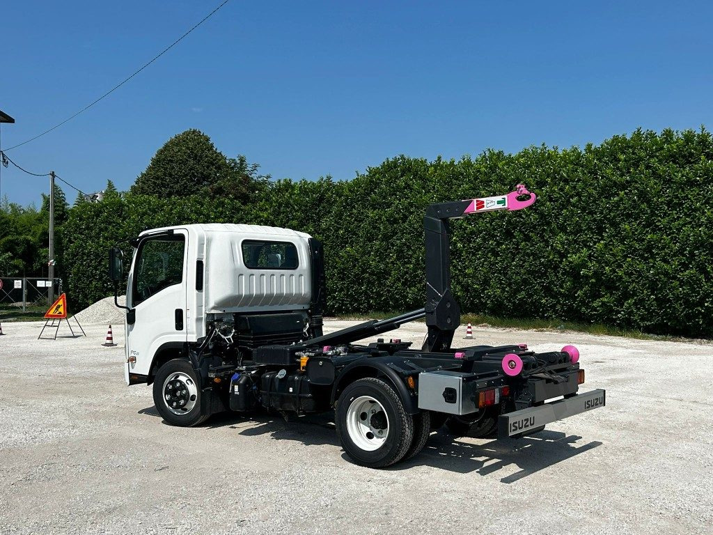ISUZU P75 NUOVO SCARRABILE - Multibasculante camión: foto 5 ISUZU P75 NUOVO SCARRABILE - Multibasculante camión: foto 5