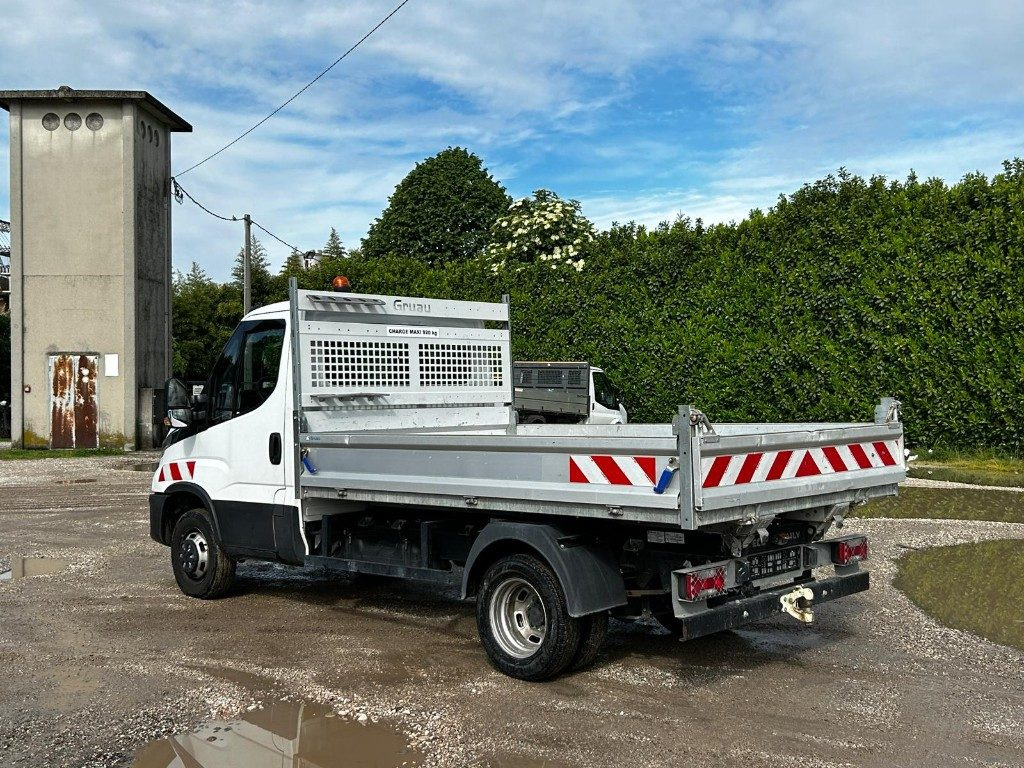 IVECO DAILY 35.140 RIBALTABILE - Volquete furgoneta: foto 3 IVECO DAILY 35.140 RIBALTABILE - Volquete furgoneta: foto 3