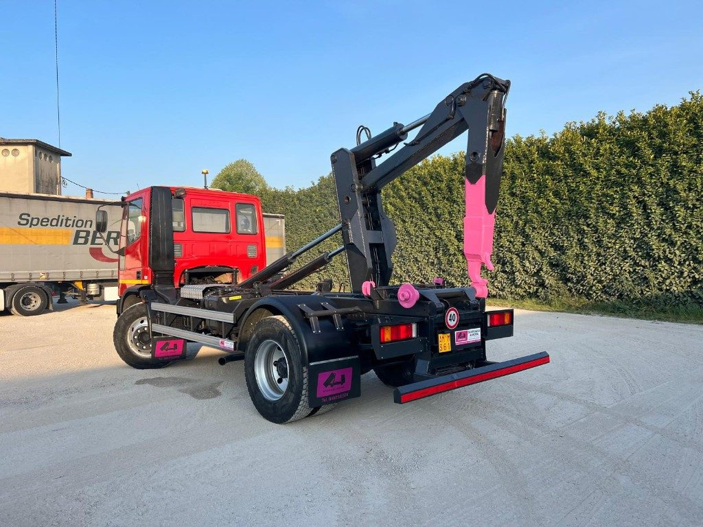 IVECO EUROCARGO 150E18K SCARRABILE - Multibasculante camión: foto 5 IVECO EUROCARGO 150E18K SCARRABILE - Multibasculante camión: foto 5