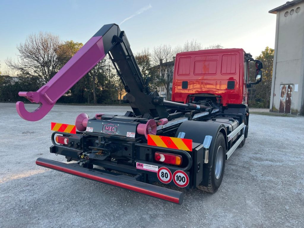 IVECO EUROCARGO 160E32 CON SCARRABILE NUOVO - Multibasculante camión: foto 5 IVECO EUROCARGO 160E32 CON SCARRABILE NUOVO - Multibasculante camión: foto 5