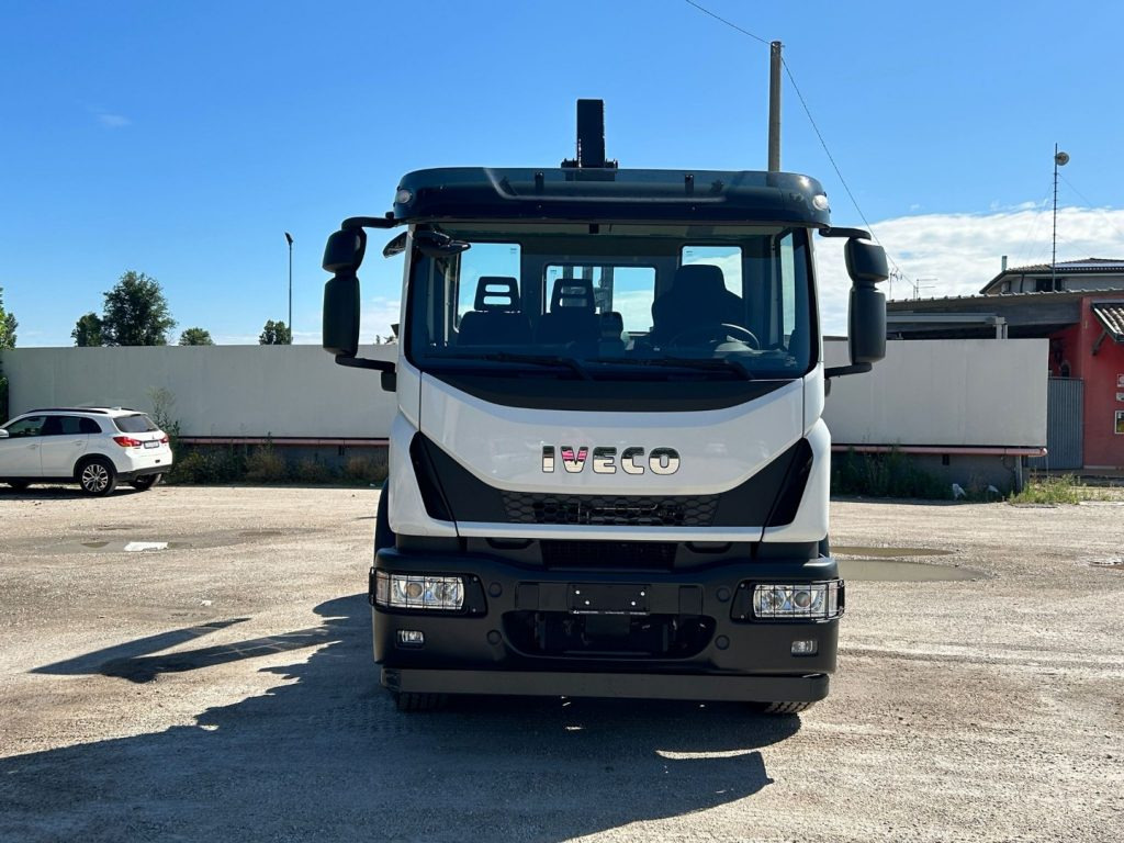 IVECO EUROCARGO 180E32K NUOVO SCARRABILE - Multibasculante camión: foto 2 IVECO EUROCARGO 180E32K NUOVO SCARRABILE - Multibasculante camión: foto 2