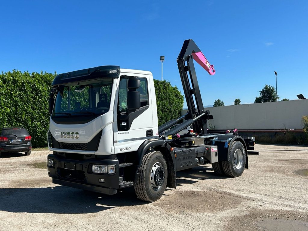 IVECO EUROCARGO 180E32K NUOVO SCARRABILE - Multibasculante camión: foto 1 IVECO EUROCARGO 180E32K NUOVO SCARRABILE - Multibasculante camión: foto 1