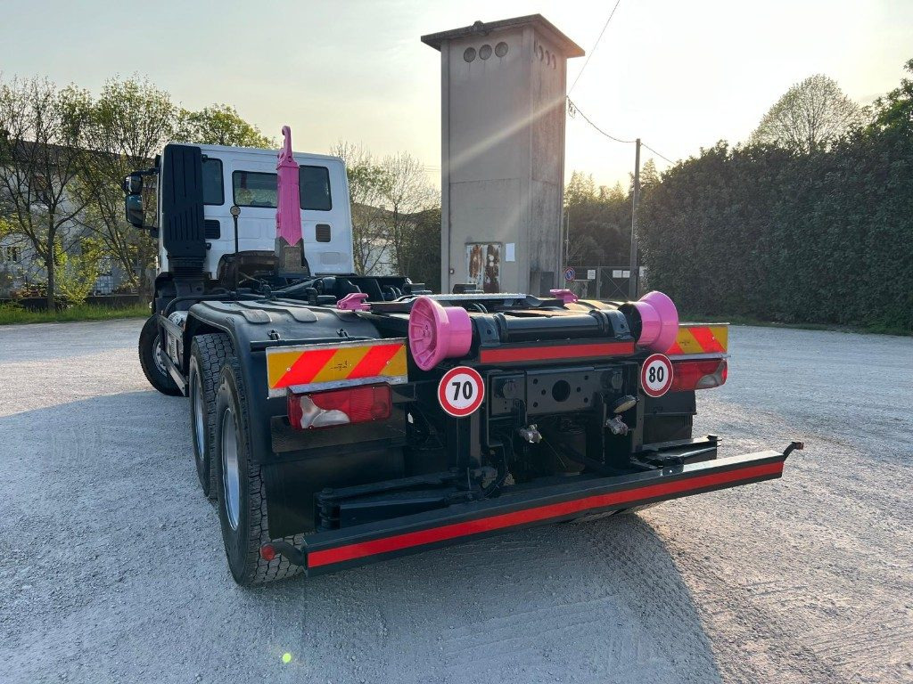 IVECO STRALIS 460 X-WAY USATO SCARRABILE 6X4 - Multibasculante camión: foto 5 IVECO STRALIS 460 X-WAY USATO SCARRABILE 6X4 - Multibasculante camión: foto 5