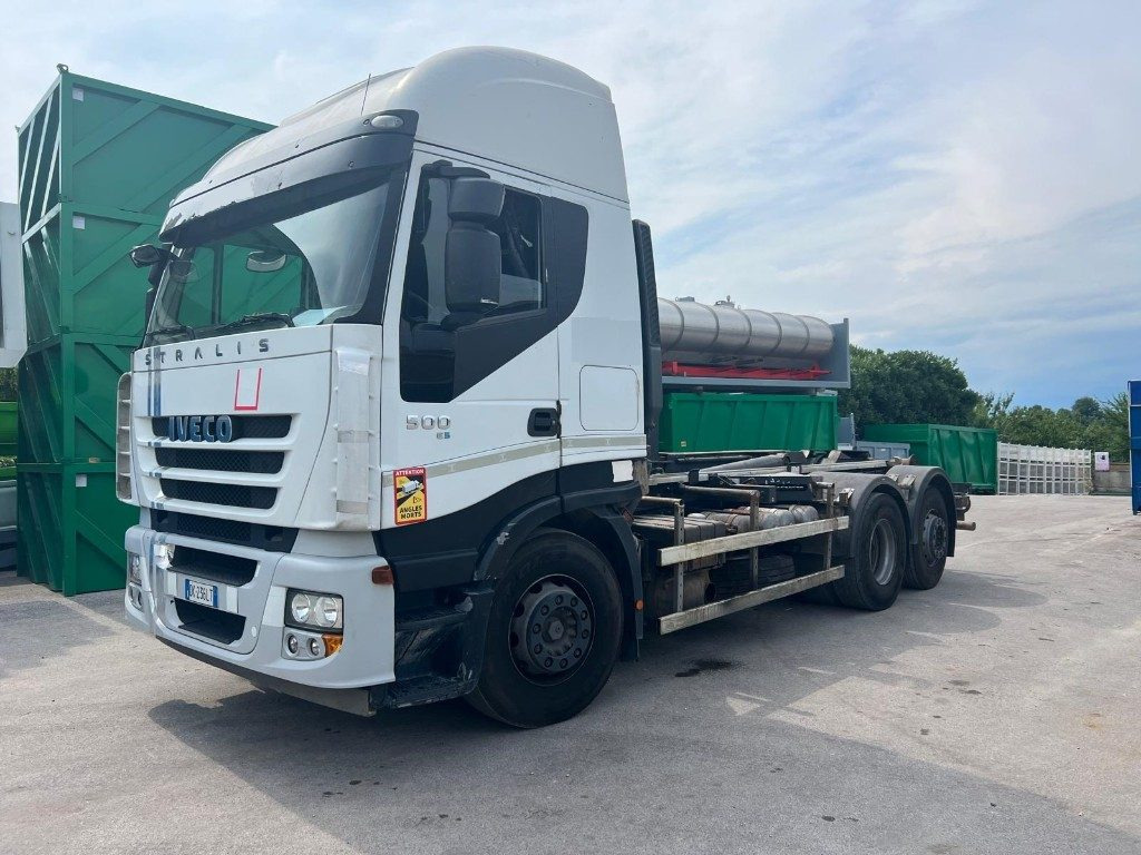 IVECO STRALIS AS260S 50Y SCARRABILE - Multibasculante camión: foto 2 IVECO STRALIS AS260S 50Y SCARRABILE - Multibasculante camión: foto 2
