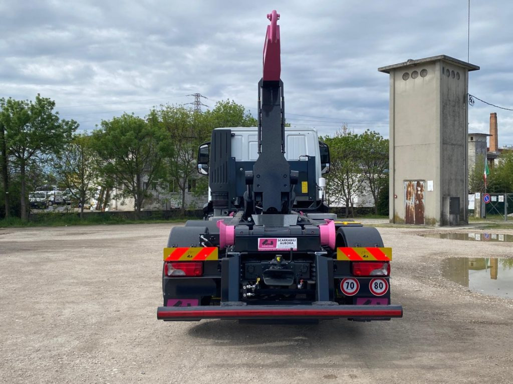 IVECO X-WAY AD280X48Y NUOVO SCARRABILE PASSO 3120 - Multibasculante camión: foto 3 IVECO X-WAY AD280X48Y NUOVO SCARRABILE PASSO 3120 - Multibasculante camión: foto 3