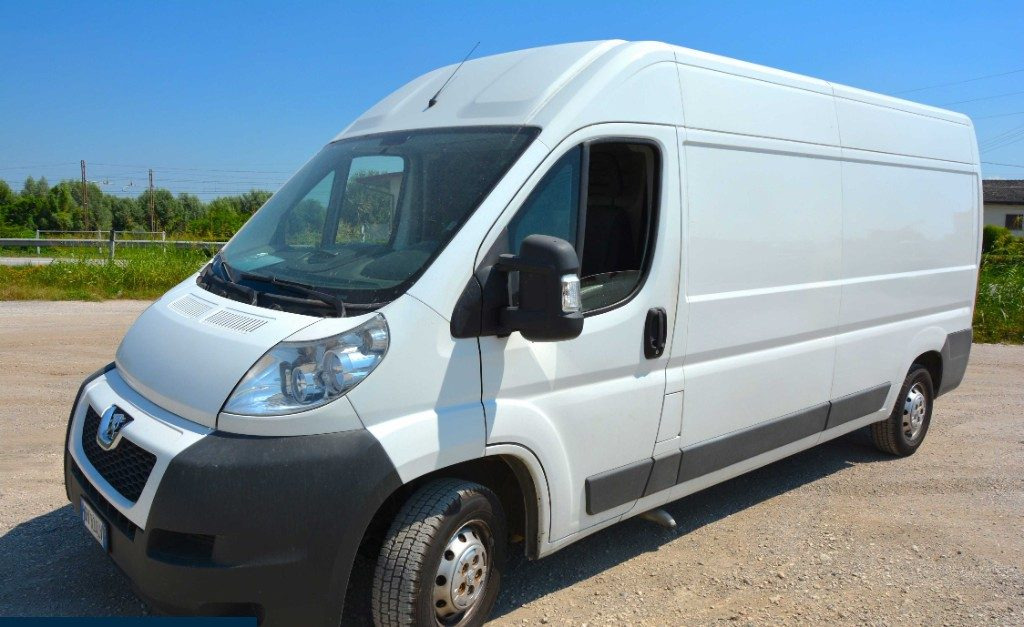 PEUGEOT FURGONE PEUGEOT - Furgón: foto 2 PEUGEOT FURGONE PEUGEOT - Furgón: foto 2