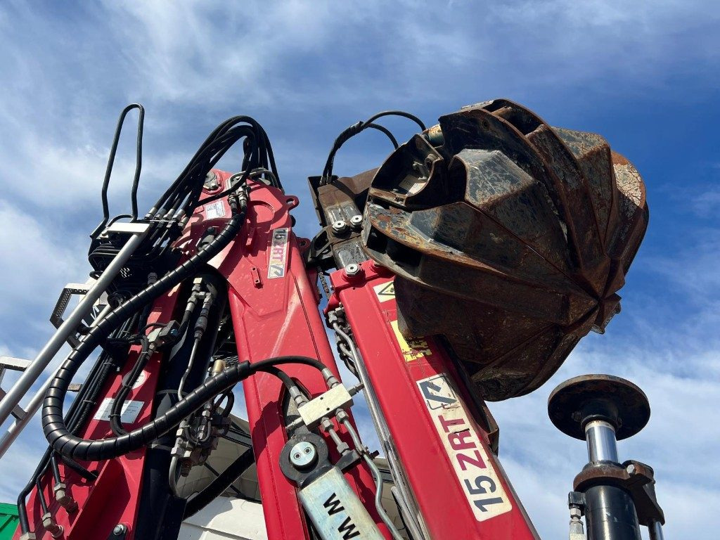 TECNOKAR SEMIRIMORCHIO TECNOKAR SCARRABILE CON GRU - Portacontenedore/ Intercambiable semirremolque: foto 3 TECNOKAR SEMIRIMORCHIO TECNOKAR SCARRABILE CON GRU - Portacontenedore/ Intercambiable semirremolque: foto 3