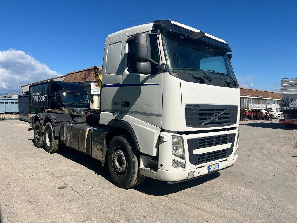 VOLVO FH500 SCARRABILE USATO - Multibasculante camión: foto 1 VOLVO FH500 SCARRABILE USATO - Multibasculante camión: foto 1