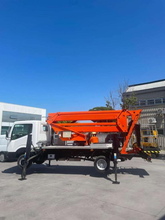 CTE ZED 21JH - Camión con plataforma elevadora: foto 2 CTE ZED 21JH - Camión con plataforma elevadora: foto 2