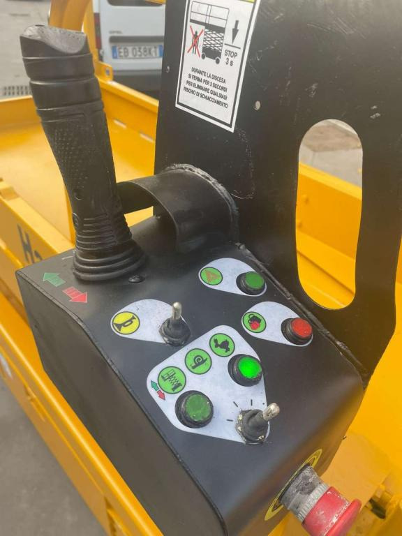 Haulotte OPTIMUM 8 - Plataforma de tijeras: foto 2 Haulotte OPTIMUM 8 - Plataforma de tijeras: foto 2