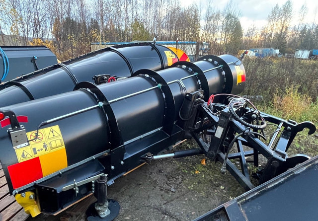 Arctic MachineAM4000HPD - Cuchilla quitanieves: foto 1 Arctic MachineAM4000HPD - Cuchilla quitanieves: foto 1