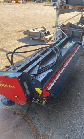 Seppi M. H-SMO-B 200 - Desbrozadora de martillos: foto 2 Seppi M. H-SMO-B 200 - Desbrozadora de martillos: foto 2