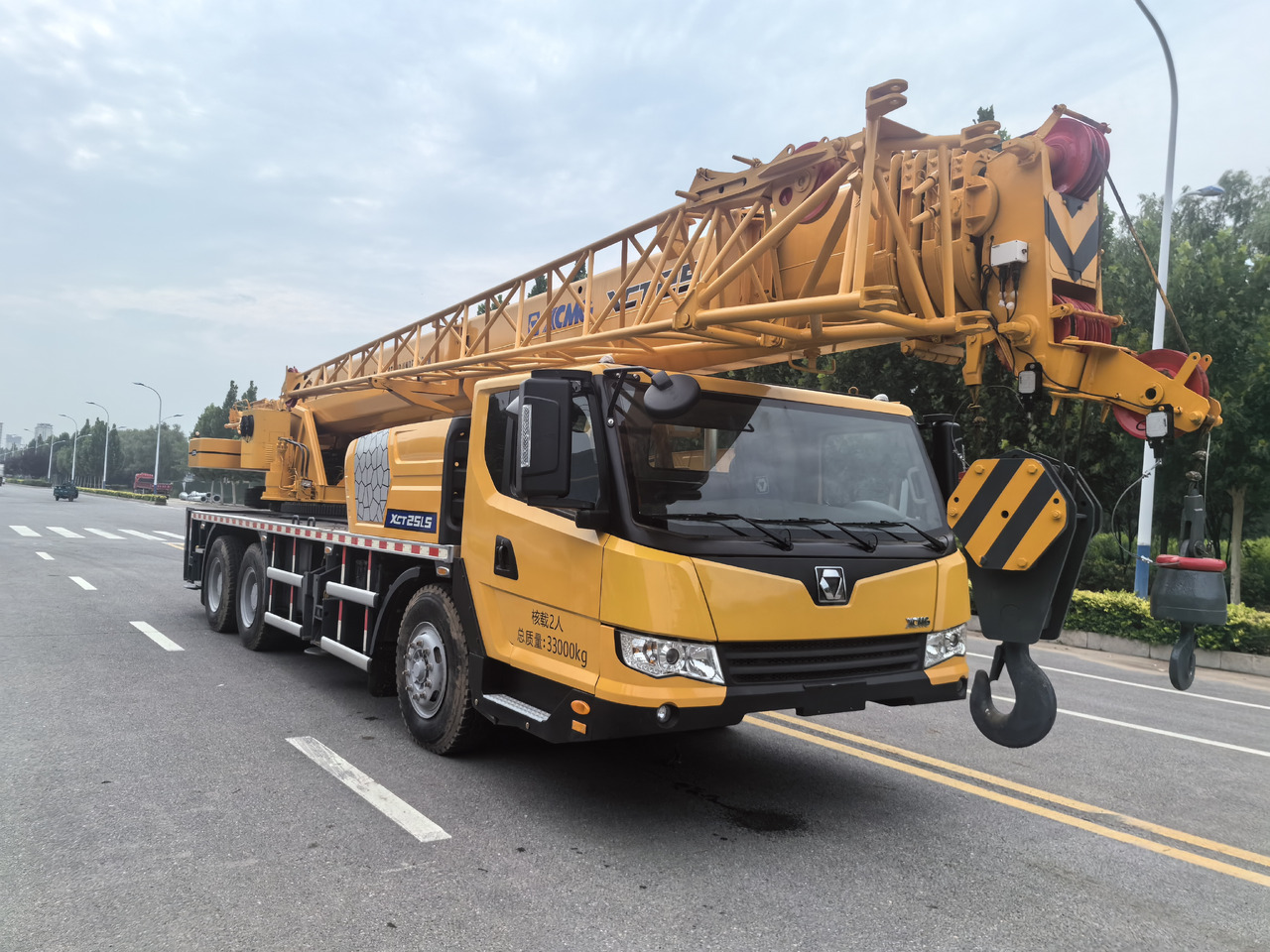 XCMG XCT25L5 QY25K5D QY25K5C QY25K5-I 25ton Used crane - Autogrúa: foto 2 XCMG XCT25L5 QY25K5D QY25K5C QY25K5-I 25ton Used crane - Autogrúa: foto 2