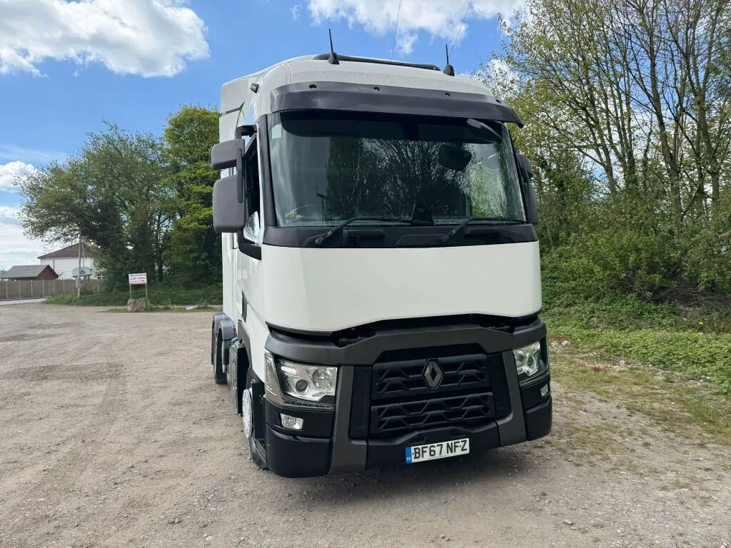 Renault T 460 6x2 - RHD (NFZ) - Cabeza tractora: foto 5 Renault T 460 6x2 - RHD (NFZ) - Cabeza tractora: foto 5
