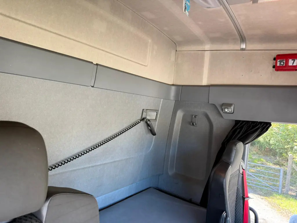 Cabeza tractora Renault T 480 (UBS): foto 11 Cabeza tractora Renault T 480 (UBS): foto 11