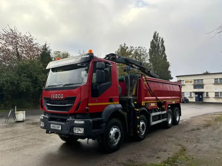 Iveco Trakker - Volquete camión: foto 4 Iveco Trakker - Volquete camión: foto 4