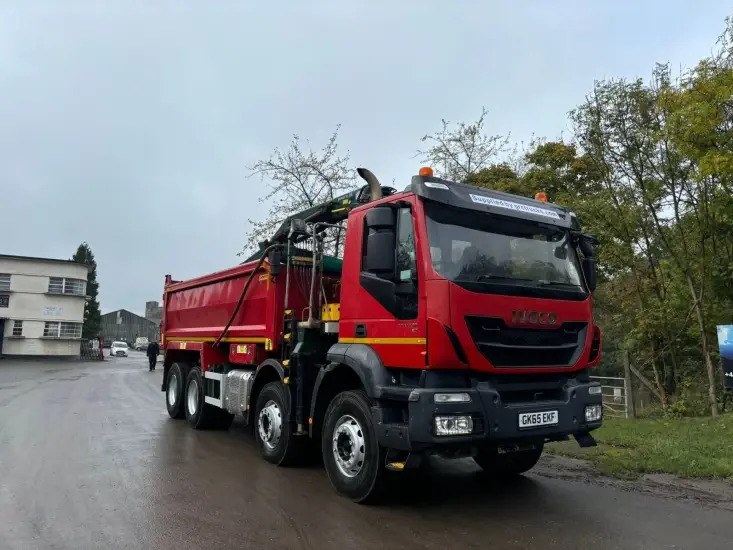 Iveco Trakker - Volquete camión: foto 3 Iveco Trakker - Volquete camión: foto 3
