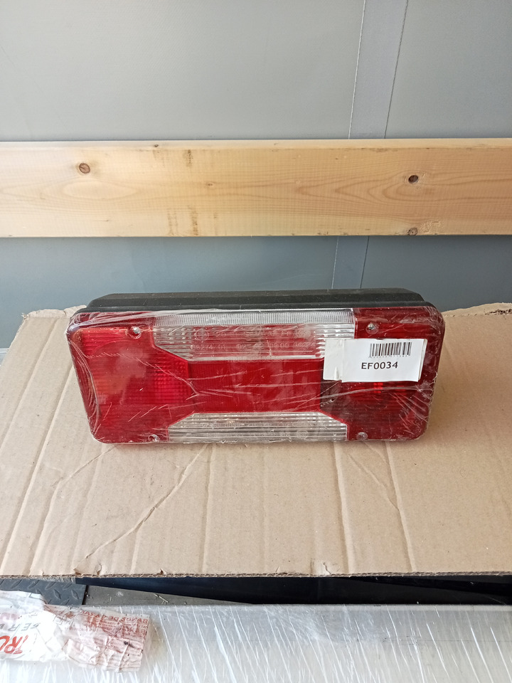 DAILY ANCIEN MODELE - Luz/ Iluminación para Remolque: foto 1 DAILY ANCIEN MODELE - Luz/ Iluminación para Remolque: foto 1