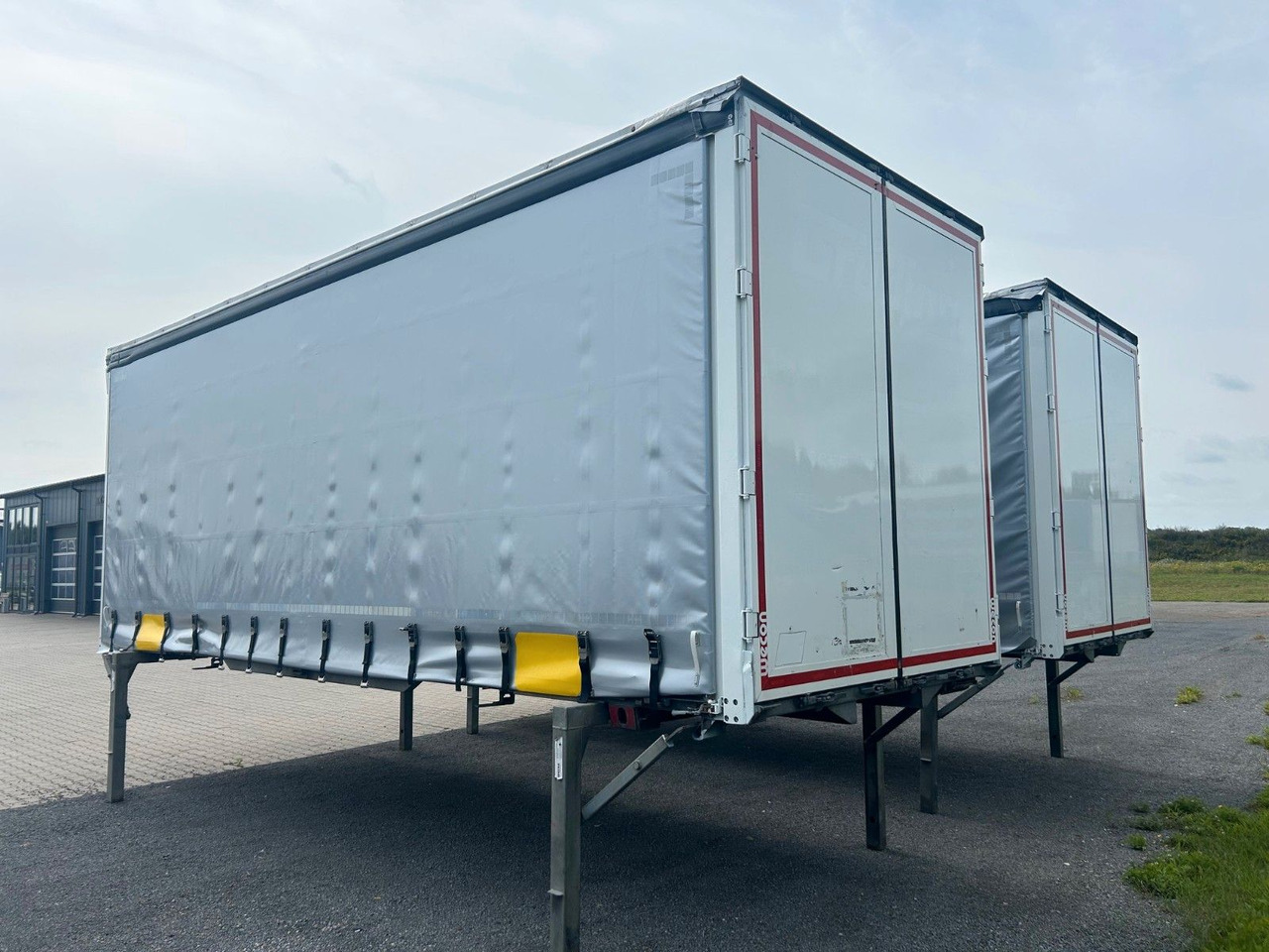 Wecon 6x Wechselpritschen Schiebeplane/Bordwand WP745S - Toldo carrocería: foto 1 Wecon 6x Wechselpritschen Schiebeplane/Bordwand WP745S - Toldo carrocería: foto 1