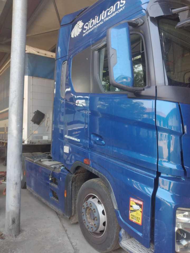 FORD F-MAX - Cabeza tractora: foto 2 FORD F-MAX - Cabeza tractora: foto 2