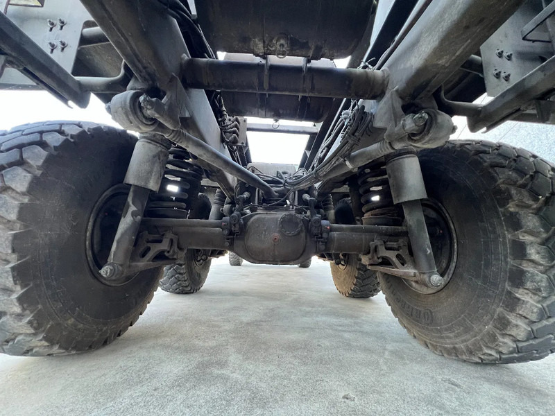 Camión MAN KAT 25.422DFAEG 6X6 CABIN CHASSIS - TWIST LOCKS SYSTEM: foto 16