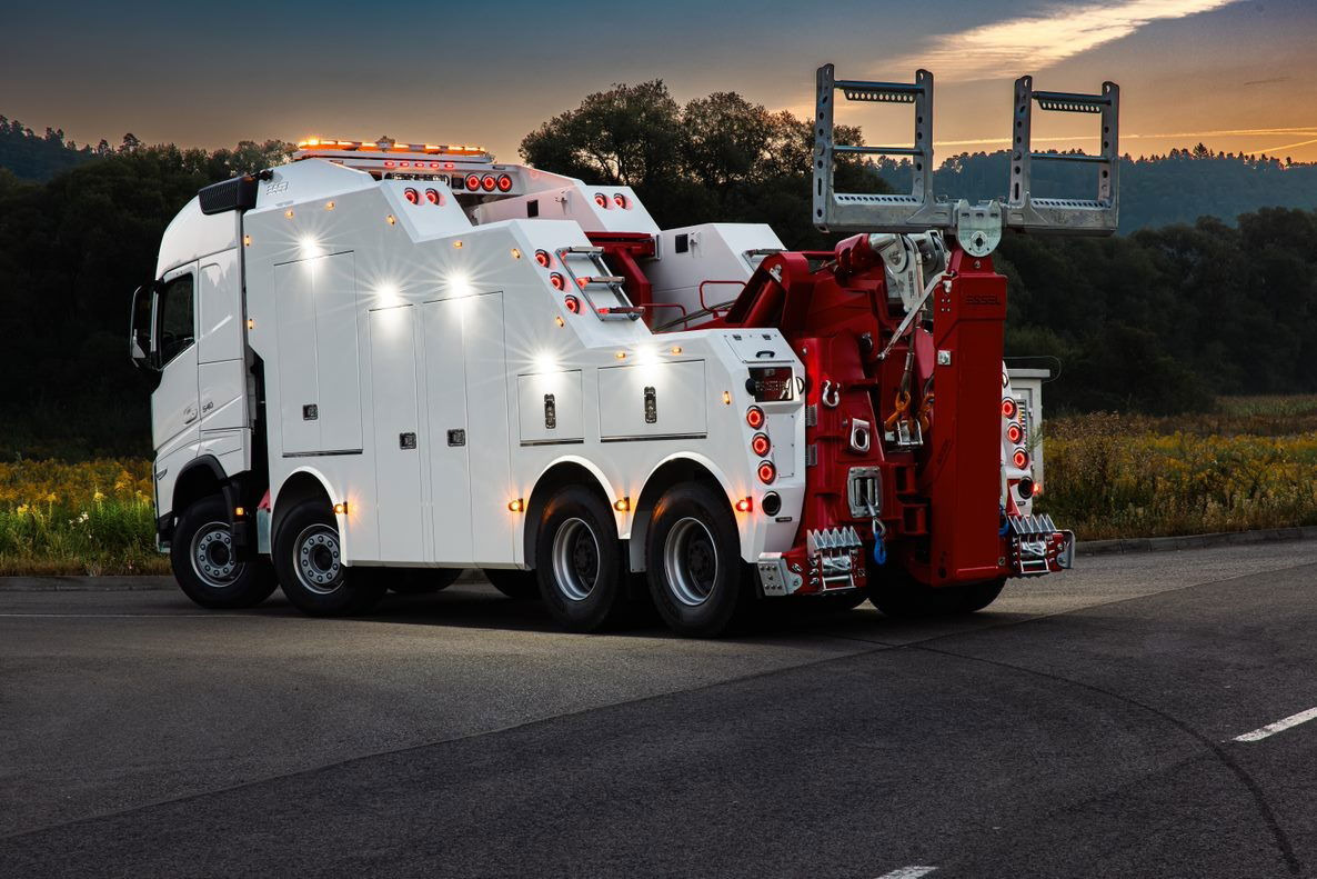 Volvo FH NEW ER4120 5 winches T-REX Volvo FH 540 8x4 WB6,0 White - Grua de remolque autos: foto 1 Volvo FH NEW ER4120 5 winches T-REX Volvo FH 540 8x4 WB6,0 White - Grua de remolque autos: foto 1