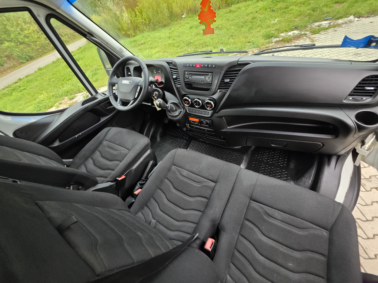 Volquete furgoneta IVECO Daily 70c-17 Wywrotka 3.80 M ! Kiper 3-Stronny ! Klima ! 3.0 HPI * 170 Hp ! Super Stan ! Z Włoch !: foto 29 Volquete furgoneta IVECO Daily 70c-17 Wywrotka 3.80 M ! Kiper 3-Stronny ! Klima ! 3.0 HPI * 170 Hp ! Super Stan ! Z Włoch !: foto 29