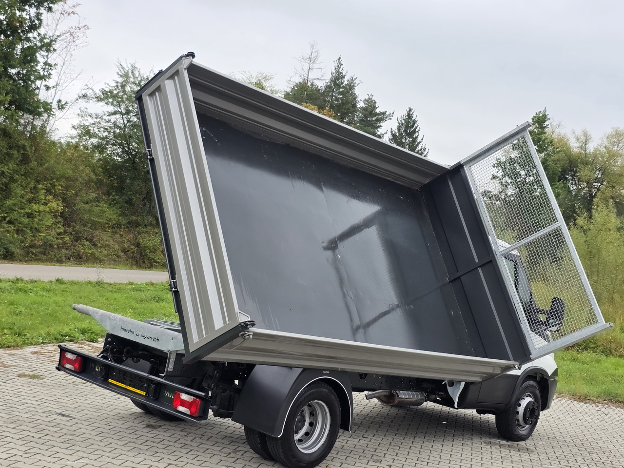 Volquete furgoneta IVECO Daily 70c-17 Wywrotka 3.80 M ! Kiper 3-Stronny ! Klima ! 3.0 HPI * 170 Hp ! Super Stan ! Z Włoch !: foto 9 Volquete furgoneta IVECO Daily 70c-17 Wywrotka 3.80 M ! Kiper 3-Stronny ! Klima ! 3.0 HPI * 170 Hp ! Super Stan ! Z Włoch !: foto 9