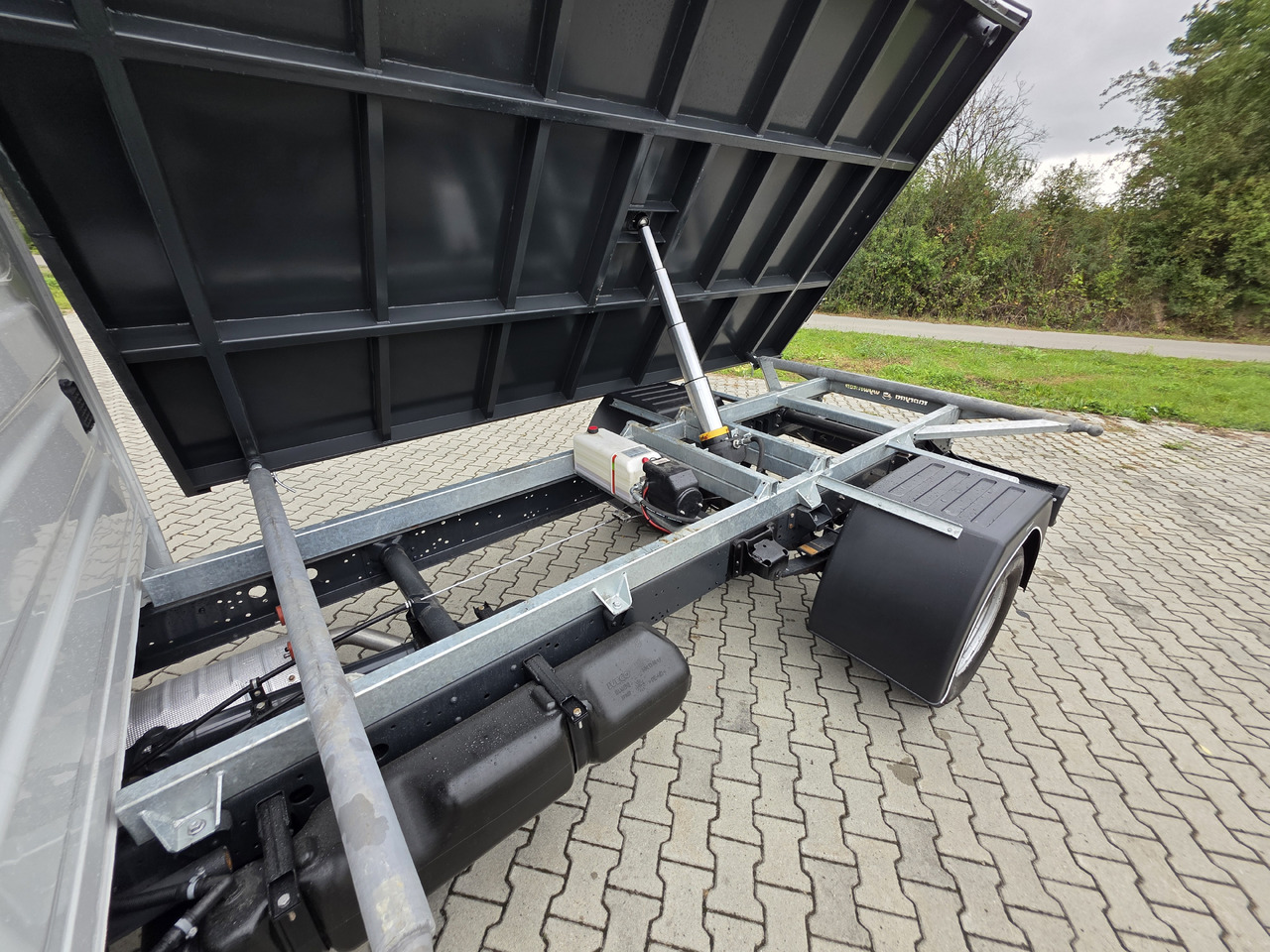 Volquete furgoneta IVECO Daily 70c-17 Wywrotka 3.80 M ! Kiper 3-Stronny ! Klima ! 3.0 HPI * 170 Hp ! Super Stan ! Z Włoch !: foto 21 Volquete furgoneta IVECO Daily 70c-17 Wywrotka 3.80 M ! Kiper 3-Stronny ! Klima ! 3.0 HPI * 170 Hp ! Super Stan ! Z Włoch !: foto 21