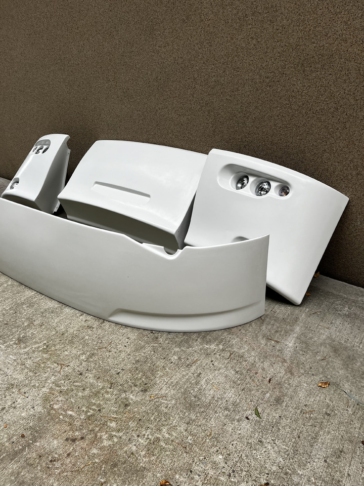 Bova FUTURA CLASSIC - Carrocería y exterior para Autocar: foto 1 Bova FUTURA CLASSIC - Carrocería y exterior para Autocar: foto 1