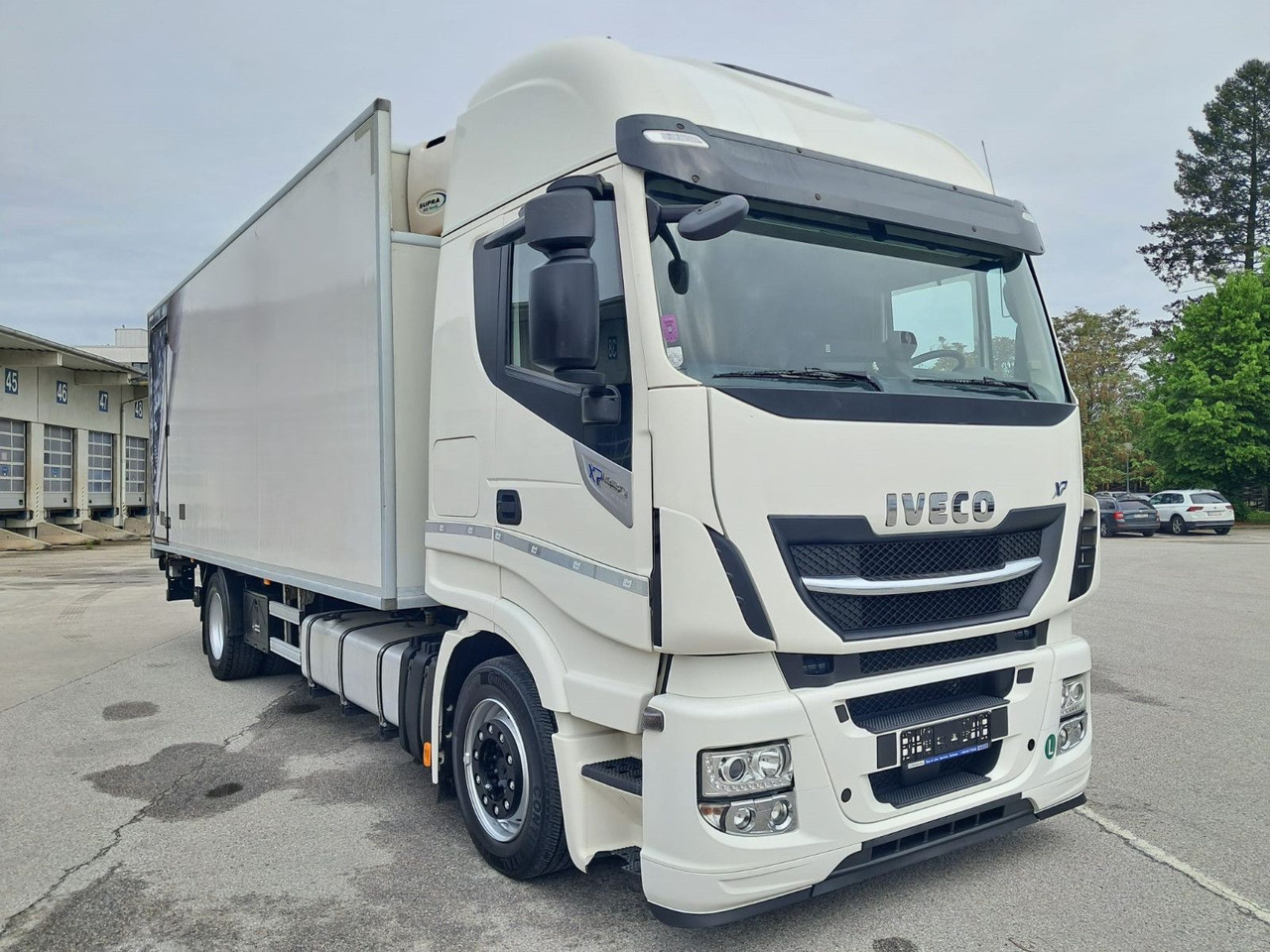 Iveco Stralis 460 Kühlkoffer | LBW | Klima | Retar - Frigorífico camión: foto 2 Iveco Stralis 460 Kühlkoffer | LBW | Klima | Retar - Frigorífico camión: foto 2