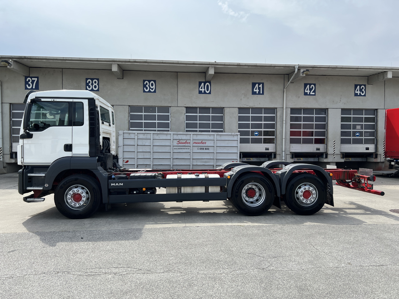 MAN TGS 26 510 Lenk-Liftachse | Retarder | Klima - Chasis camión: foto 4 MAN TGS 26 510 Lenk-Liftachse | Retarder | Klima - Chasis camión: foto 4
