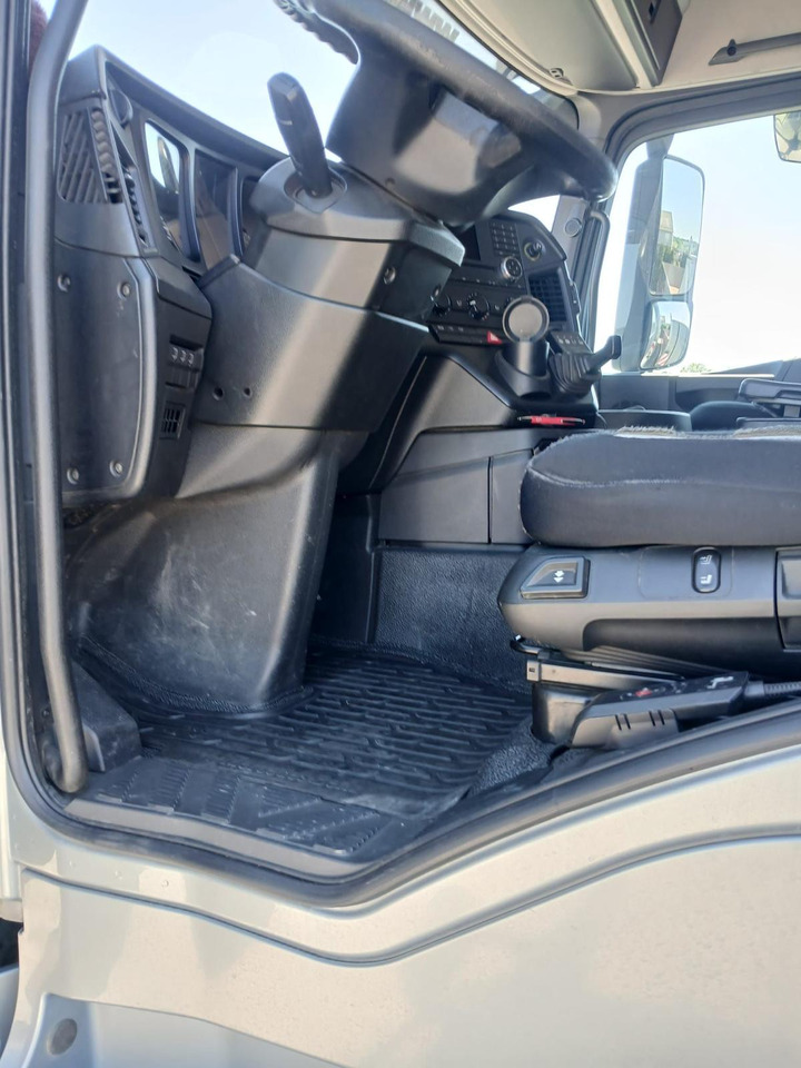 MERCEDES-BENZ AROCS 28.51 | 6x4| Klima | Retarder | Euro 6 - Camión caja abierta, Camión grúa: foto 4 MERCEDES-BENZ AROCS 28.51 | 6x4| Klima | Retarder | Euro 6 - Camión caja abierta, Camión grúa: foto 4