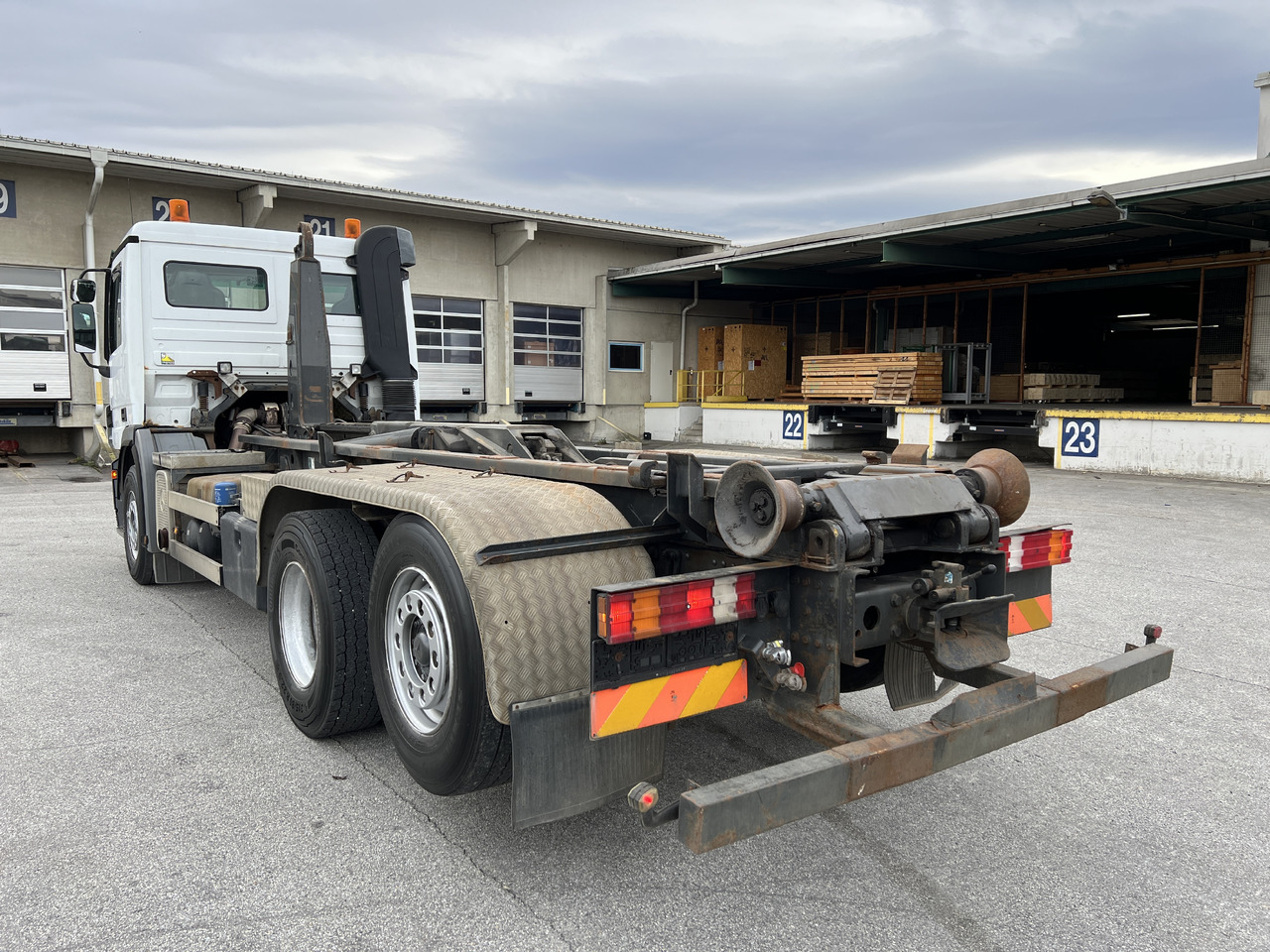 MERCEDES-BENZ Actros 25 41 | Retarder | Kupplung | Differenzial | Liftachse - Multibasculante camión: foto 3 MERCEDES-BENZ Actros 25 41 | Retarder | Kupplung | Differenzial | Liftachse - Multibasculante camión: foto 3