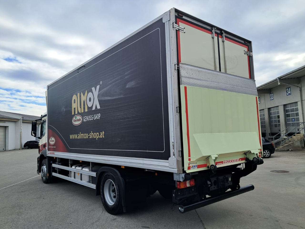 MERCEDES-BENZ Antos 1833 Kühlkoffer LBW | Standheizung | Euro 6 - Frigorífico camión: foto 5 MERCEDES-BENZ Antos 1833 Kühlkoffer LBW | Standheizung | Euro 6 - Frigorífico camión: foto 5