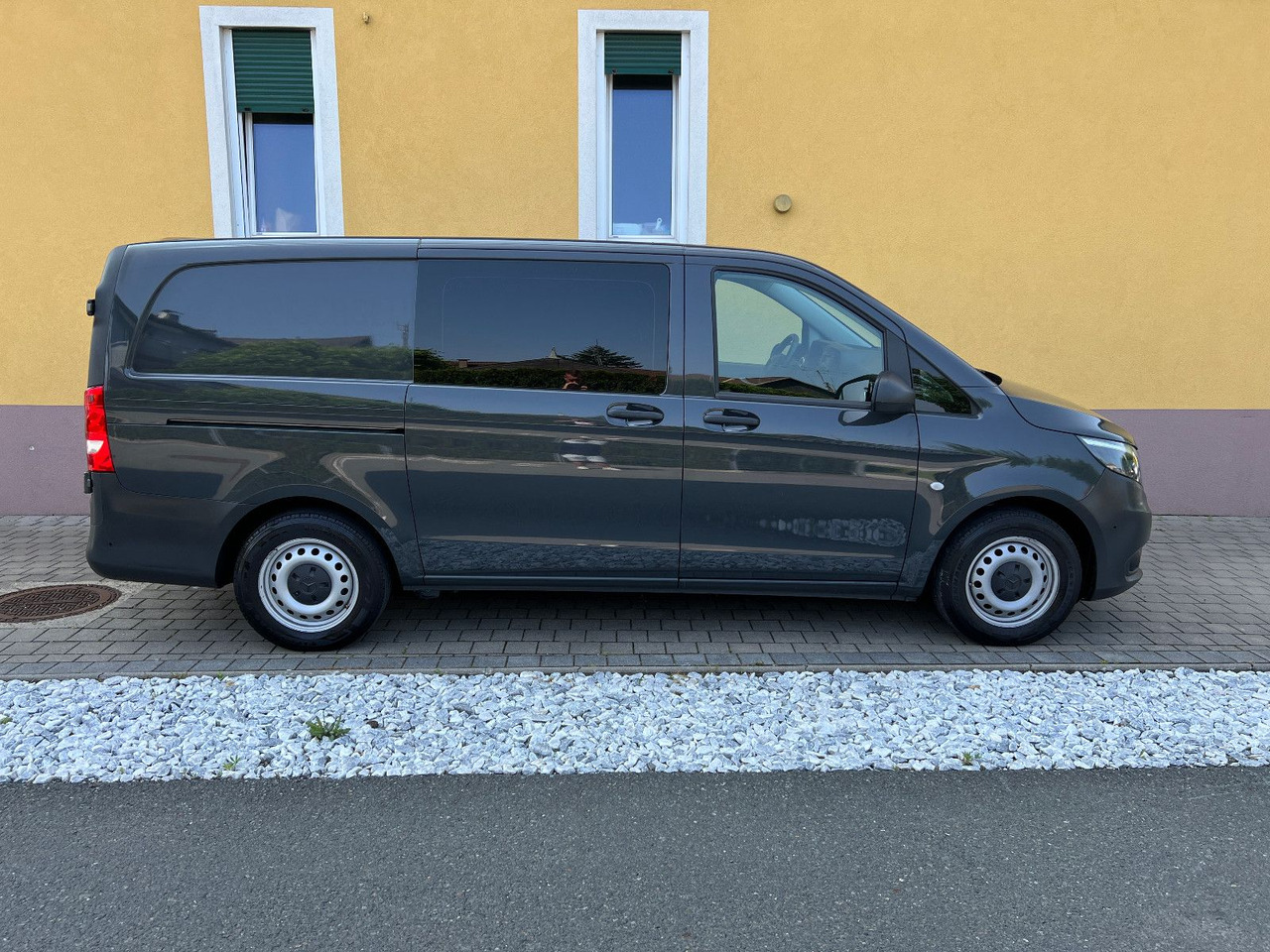 Mercedes-Benz Vito 114 lang | Klima | Schiebetür | Tempomat - Furgoneta combi: foto 3 Mercedes-Benz Vito 114 lang | Klima | Schiebetür | Tempomat - Furgoneta combi: foto 3