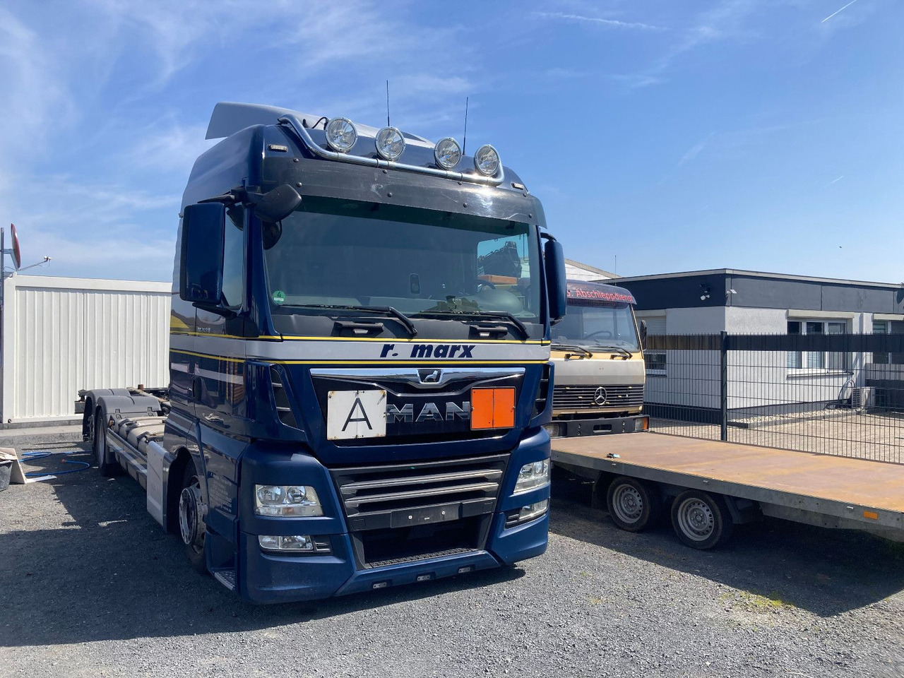 MAN TGX 26.470 Mega Ausstattung SONDERPREIS - Portacontenedore/ Intercambiable camión: foto 2 MAN TGX 26.470 Mega Ausstattung SONDERPREIS - Portacontenedore/ Intercambiable camión: foto 2