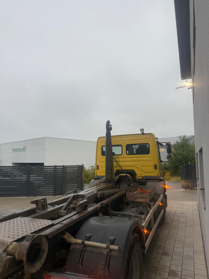 MERCEDES-BENZ AXOR 1829/ 18t Abroller TÜV/SP Neu - Multibasculante camión: foto 5 MERCEDES-BENZ AXOR 1829/ 18t Abroller TÜV/SP Neu - Multibasculante camión: foto 5