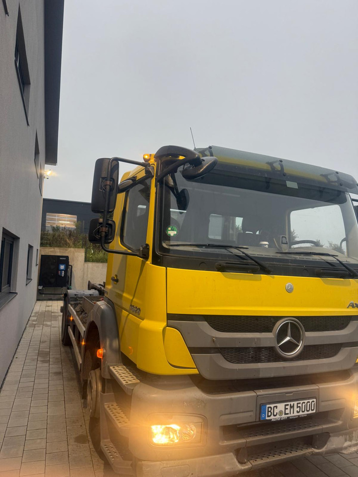 MERCEDES-BENZ AXOR 1829/ 18t Abroller TÜV/SP Neu - Multibasculante camión: foto 3 MERCEDES-BENZ AXOR 1829/ 18t Abroller TÜV/SP Neu - Multibasculante camión: foto 3