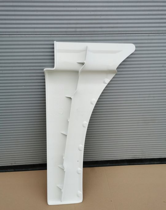 BANAN MASKOWNICA BŁOTNIKA MAN TGX LH RAL 9010 - Guardabarros para Camión: foto 2 BANAN MASKOWNICA BŁOTNIKA MAN TGX LH RAL 9010 - Guardabarros para Camión: foto 2