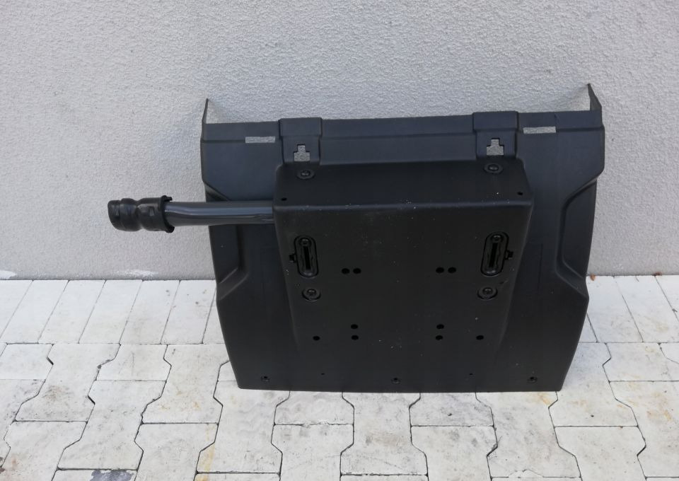 BŁOTNIK VOLVO FH4 NOWY ORYGINAŁ - Guardabarros para Camión: foto 1 BŁOTNIK VOLVO FH4 NOWY ORYGINAŁ - Guardabarros para Camión: foto 1