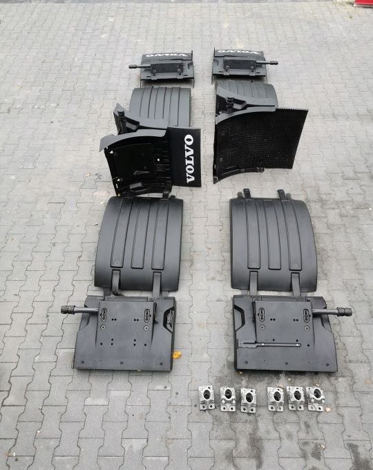 BŁOTNIKI NADKOLE 2 OS VOLVO FH4 NOWY ORYGINAŁ - Guardabarros: foto 1 BŁOTNIKI NADKOLE 2 OS VOLVO FH4 NOWY ORYGINAŁ - Guardabarros: foto 1