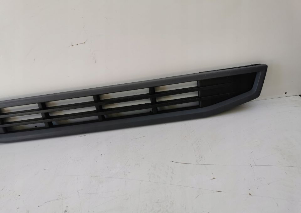 GRILL ATRAPA ŁAWKA VOLVO FH4 82208512 ORYGINAŁ - Capota: foto 2 GRILL ATRAPA ŁAWKA VOLVO FH4 82208512 ORYGINAŁ - Capota: foto 2