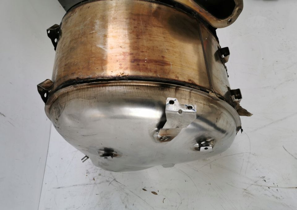 KATALIZATOR DPF DAF XF 106 1933421 - Convertidor catalítico para Camión: foto 4 KATALIZATOR DPF DAF XF 106 1933421 - Convertidor catalítico para Camión: foto 4