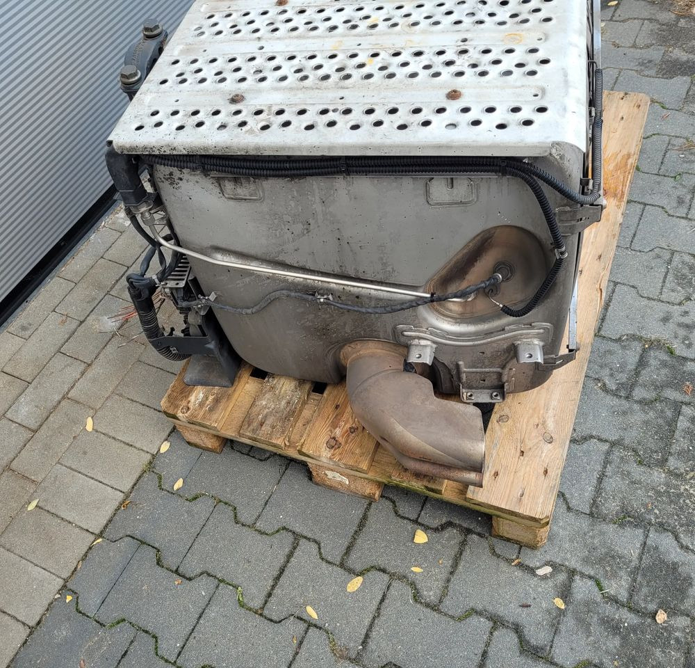 KATALIZATOR MERCEDES ACTROS MP4 A006 490 86 12 - Convertidor catalítico para Camión: foto 3 KATALIZATOR MERCEDES ACTROS MP4 A006 490 86 12 - Convertidor catalítico para Camión: foto 3