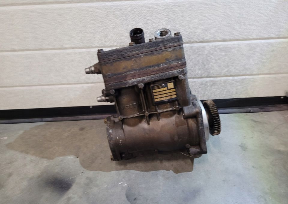 KOMPRESOR MERCEDES ACTROS MP4 A0011306415 - Compresor para Camión: foto 1 KOMPRESOR MERCEDES ACTROS MP4 A0011306415 - Compresor para Camión: foto 1